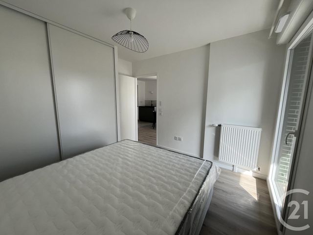 Appartement F2 à louer - 2 pièces - 43.6 m2 - SUCY EN BRIE - 94 - ILE-DE-FRANCE - Century 21 Agence Du Morbras