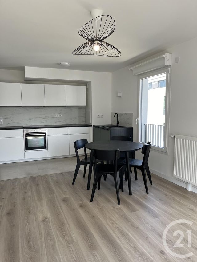Appartement F2 à louer - 2 pièces - 43.6 m2 - SUCY EN BRIE - 94 - ILE-DE-FRANCE - Century 21 Agence Du Morbras