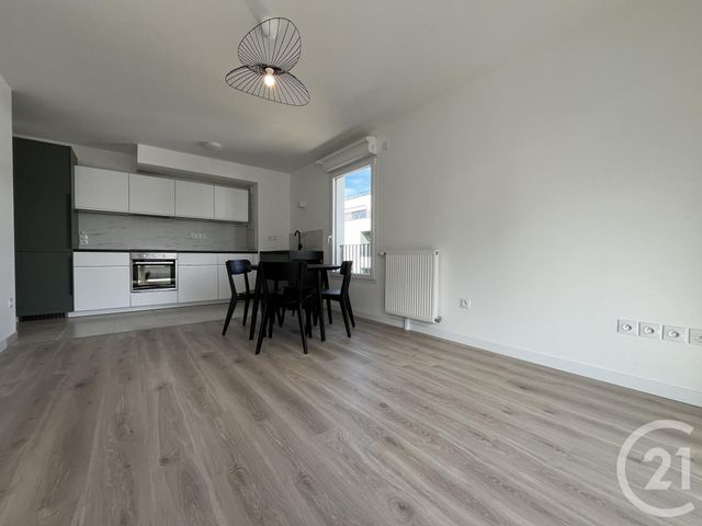 Appartement F2 à louer - 2 pièces - 43.6 m2 - SUCY EN BRIE - 94 - ILE-DE-FRANCE - Century 21 Agence Du Morbras