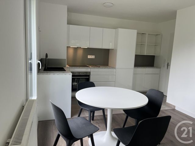 Appartement F2 à louer - 2 pièces - 41.53 m2 - SUCY EN BRIE - 94 - ILE-DE-FRANCE - Century 21 Agence Du Morbras