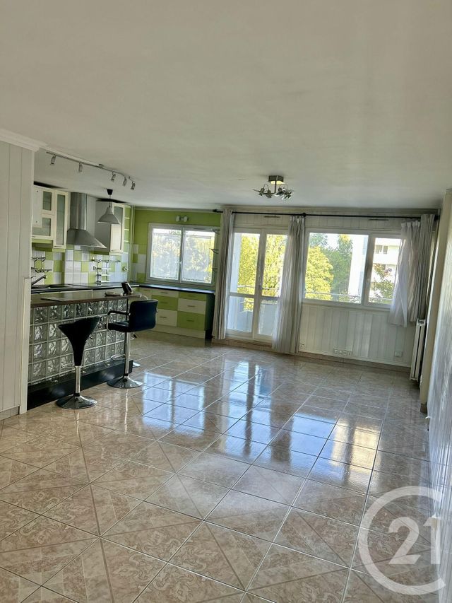 Appartement F4 à vendre - 4 pièces - 84.02 m2 - BOISSY ST LEGER - 94 - ILE-DE-FRANCE - Century 21 Agence Du Morbras