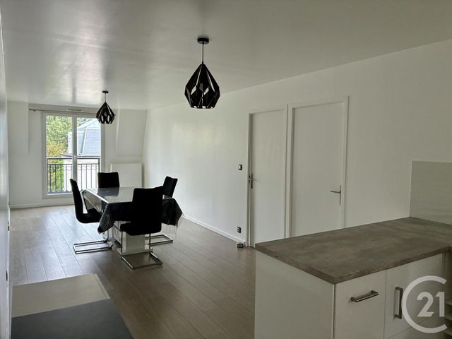Appartement F3 à louer - 3 pièces - 61.3 m2 - BOISSY ST LEGER - 94 - ILE-DE-FRANCE - Century 21 Agence Du Morbras