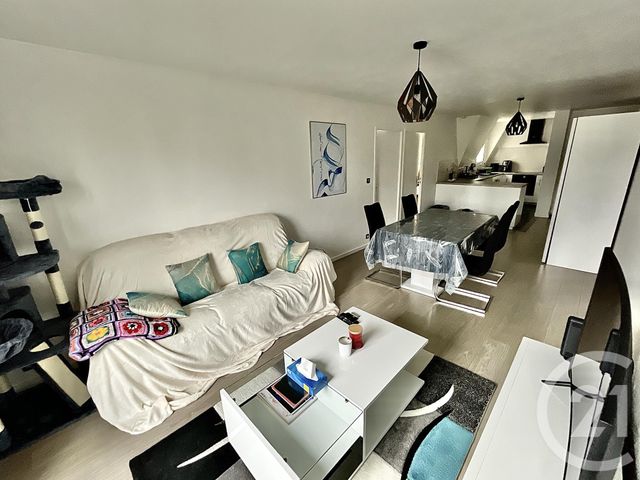 Appartement F3 à louer - 3 pièces - 61.3 m2 - BOISSY ST LEGER - 94 - ILE-DE-FRANCE - Century 21 Agence Du Morbras