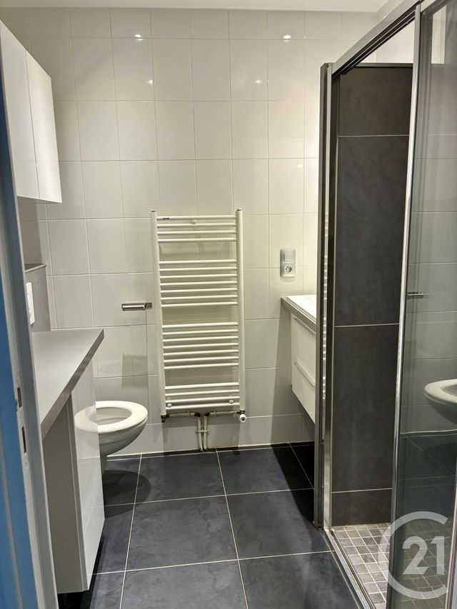 Appartement F3 à louer - 3 pièces - 61.3 m2 - BOISSY ST LEGER - 94 - ILE-DE-FRANCE - Century 21 Agence Du Morbras