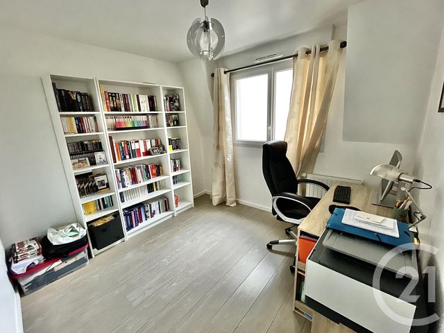 Appartement F3 à louer - 3 pièces - 61.3 m2 - BOISSY ST LEGER - 94 - ILE-DE-FRANCE - Century 21 Agence Du Morbras