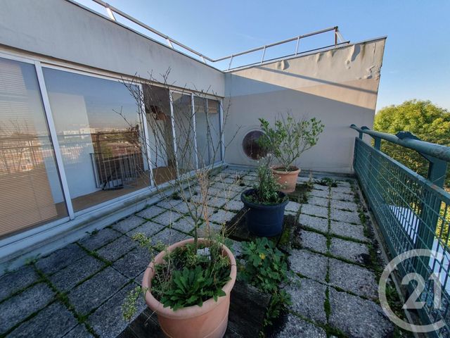 Appartement Duplex à vendre - 6 pièces - 124.99 m2 - SUCY EN BRIE - 94 - ILE-DE-FRANCE - Century 21 Agence Du Morbras