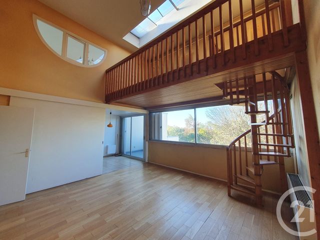 Appartement Duplex à vendre - 6 pièces - 124.99 m2 - SUCY EN BRIE - 94 - ILE-DE-FRANCE - Century 21 Agence Du Morbras