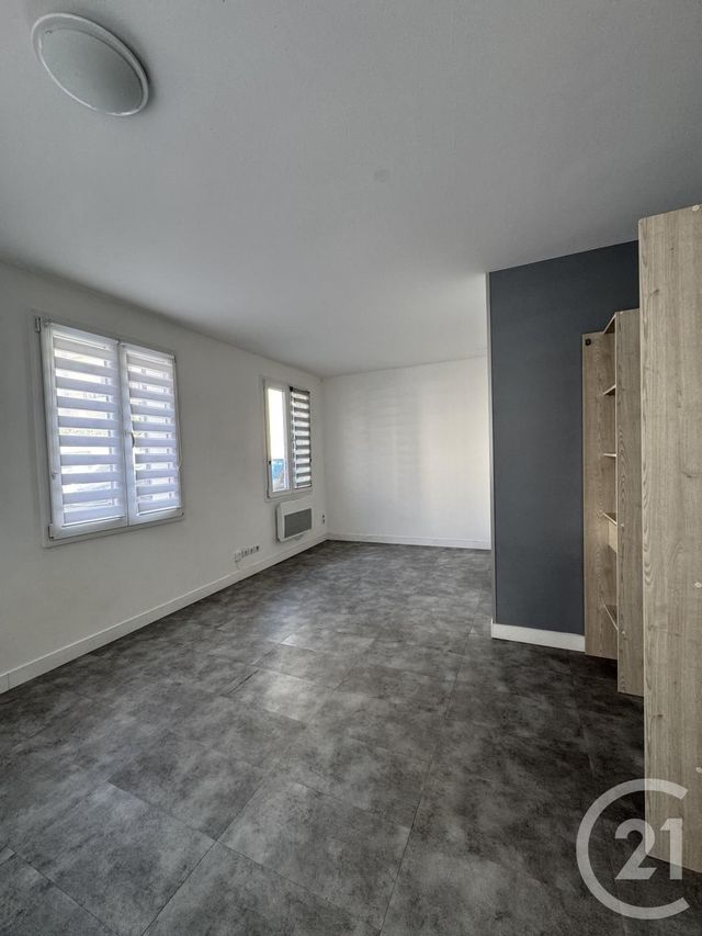 Appartement Studio à vendre - 1 pièce - 26.5 m2 - LIMEIL BREVANNES - 94 - ILE-DE-FRANCE - Century 21 Agence Du Morbras
