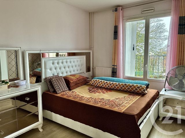 Appartement F4 à vendre - 4 pièces - 78.99 m2 - BOISSY ST LEGER - 94 - ILE-DE-FRANCE - Century 21 Agence Du Morbras