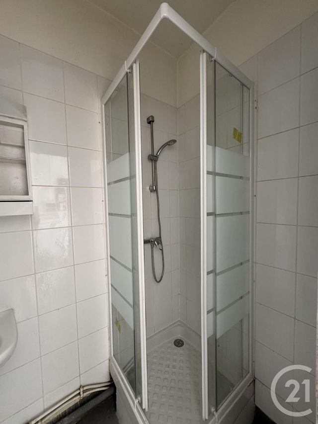 Appartement Chambre à vendre - 1 pièce - 12.68 m2 - PARIS - 75019 - ILE-DE-FRANCE - Century 21 Agence Du Morbras