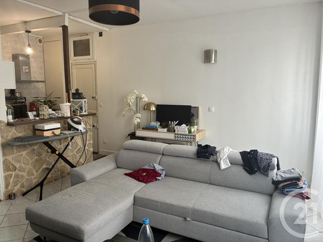 Appartement Studio à louer - 1 pièce - 28.45 m2 - BOISSY ST LEGER - 94 - ILE-DE-FRANCE - Century 21 Agence Du Morbras