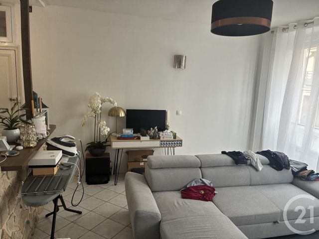 Appartement Studio à louer - 1 pièce - 28.45 m2 - BOISSY ST LEGER - 94 - ILE-DE-FRANCE - Century 21 Agence Du Morbras