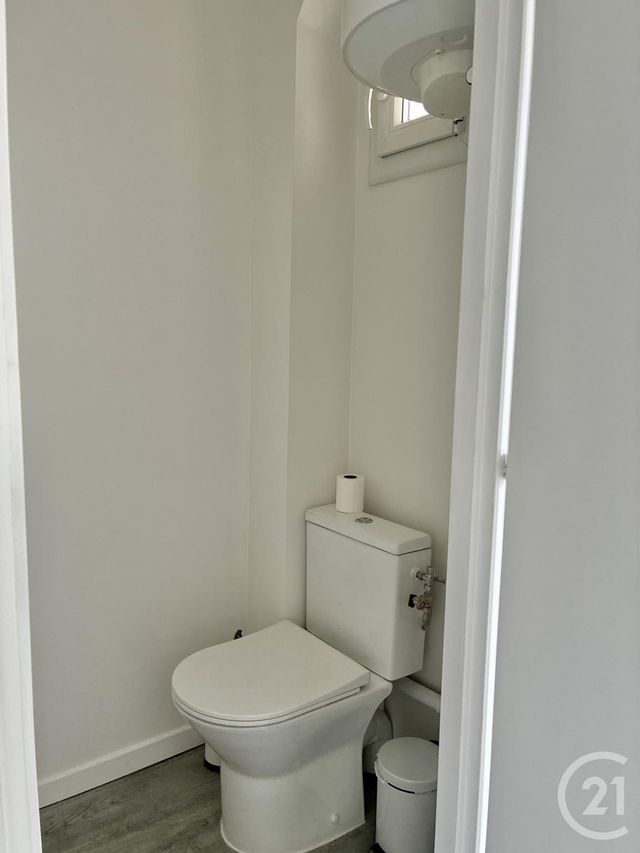 Appartement T1 à louer - 1 pièce - 19.0 m2 - SUCY EN BRIE - 94 - ILE-DE-FRANCE - Century 21 Agence Du Morbras