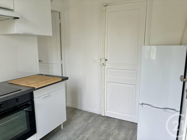 Appartement T1 à louer - 1 pièce - 19.0 m2 - SUCY EN BRIE - 94 - ILE-DE-FRANCE - Century 21 Agence Du Morbras