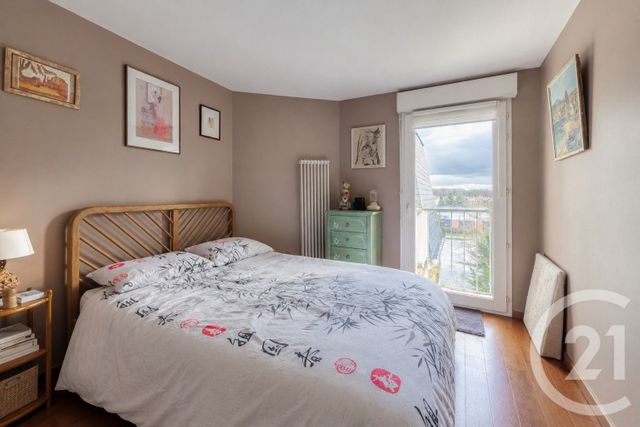 Appartement F4 à vendre - 4 pièces - 75.6 m2 - NOISEAU - 94 - ILE-DE-FRANCE - Century 21 Agence Du Morbras