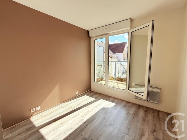 Appartement F2 à louer - 2 pièces - 45.56 m2 - SUCY EN BRIE - 94 - ILE-DE-FRANCE - Century 21 Agence Du Morbras