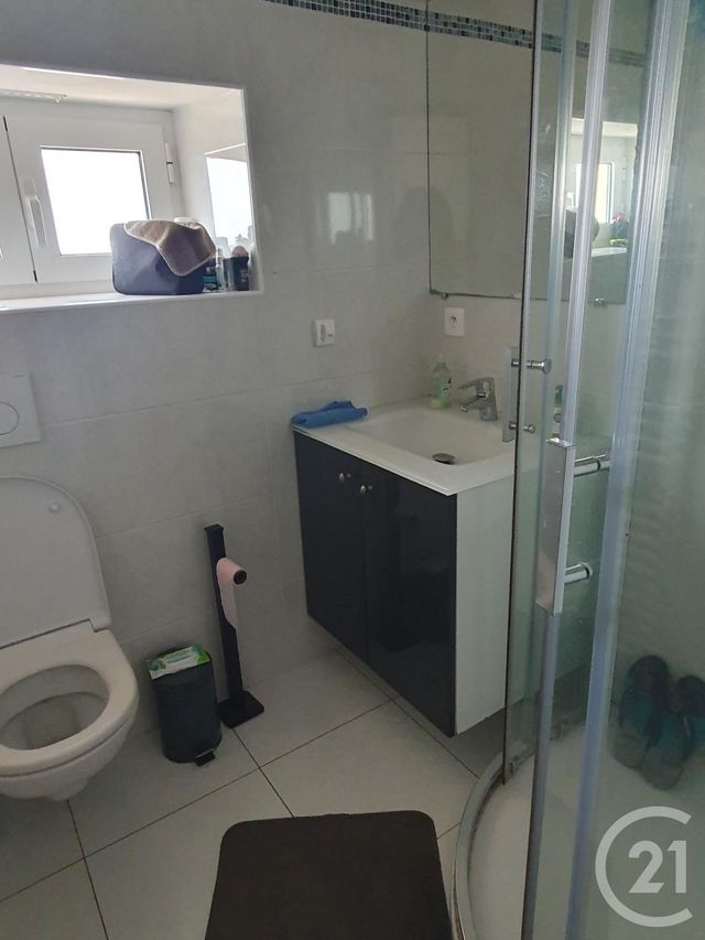 Appartement à louer - 3 pièces - 47.29 m2 - BOISSY ST LEGER - 94 - ILE-DE-FRANCE - Century 21 Agence Du Morbras