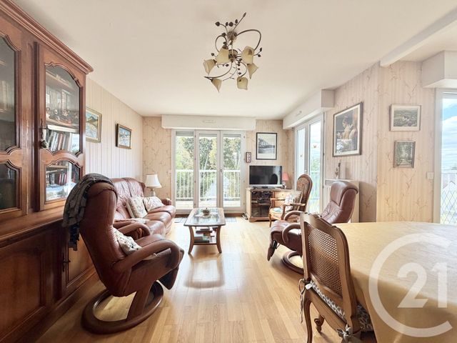 Appartement F4 à vendre - 4 pièces - 87.64 m2 - LE PLESSIS TREVISE - 94 - ILE-DE-FRANCE - Century 21 Agence Du Morbras