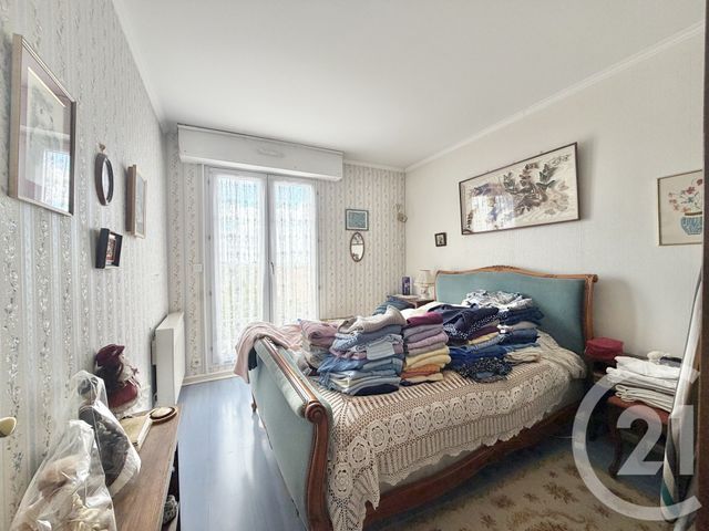 Appartement F4 à vendre - 4 pièces - 87.64 m2 - LE PLESSIS TREVISE - 94 - ILE-DE-FRANCE - Century 21 Agence Du Morbras