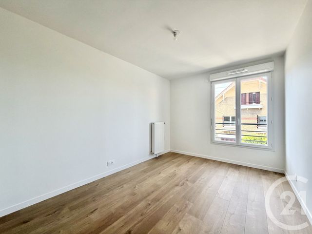 Appartement F2 à louer - 2 pièces - 43.5 m2 - SUCY EN BRIE - 94 - ILE-DE-FRANCE - Century 21 Agence Du Morbras